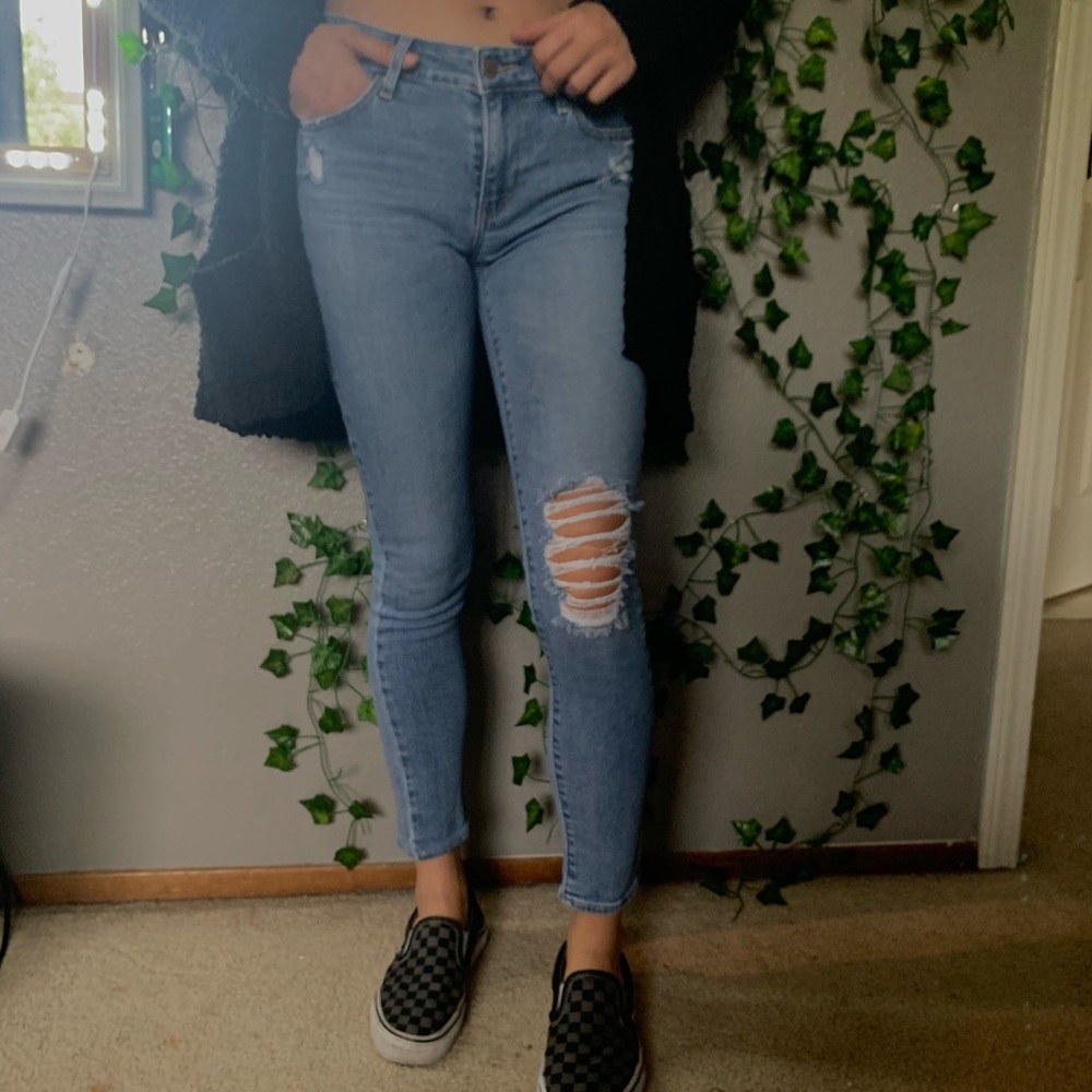 Cropped Levis Jeans